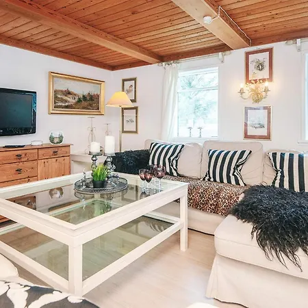 Feriehus 7 Person In *